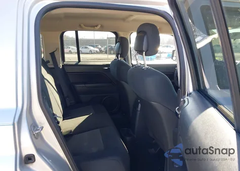 2011 Jeep Patriot Sport z USA, uszkodzony, nr VIN 1J4NF1GB4BD196631